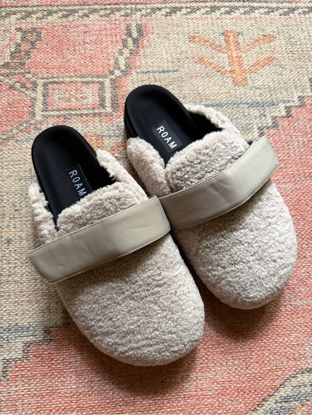 ROAM Fuzzy Loafer Bone Faux Shearling Mule NEW